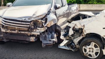 Wypadek na drodze powiatowej między Karlinem a Gościńcem