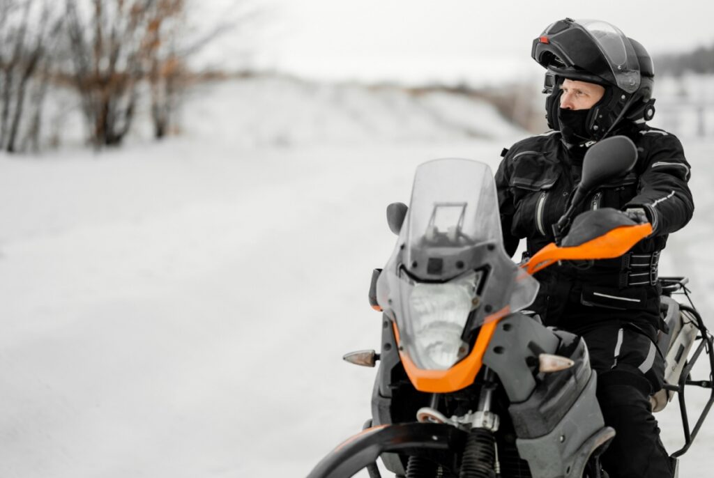 Koszalińska Zimówka – idealne miejsce dla amatorów i profesjonalistów do doskonalenia umiejętności jazdy na motocyklu