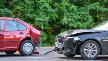 Wypadek na skrzyżowaniu dróg wojewódzkich 112 i 166 – szczęśliwie bez poważnych konsekwencji