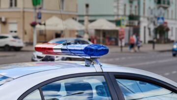 Spotkanie edukacyjne z policjantem w szkole podstawowej w Zegrzu Pomorskim w dniu 17 września