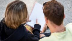 Remont małej sali LO: Nowe wejście i dostosowanie dla niepełnosprawnych